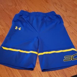 Boys Under Armor basketball shorts/Matching T-shir